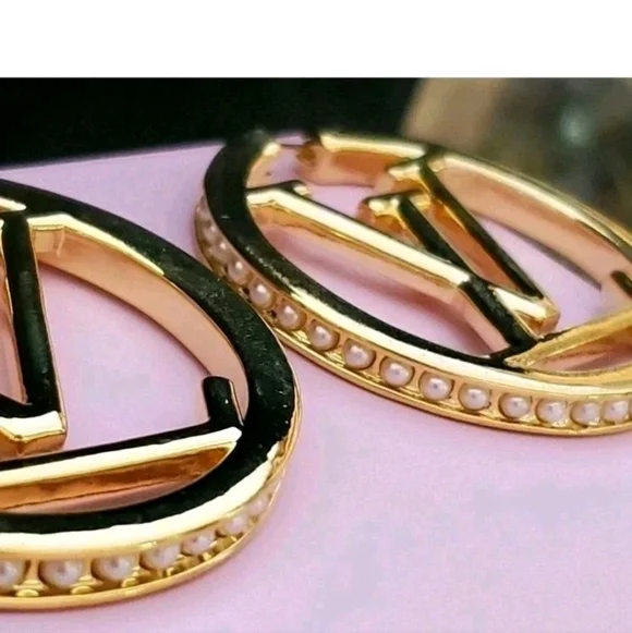 Louis Vuitton Gold Logo Pearl  Hoop Earrings NEW RARE - Picture 10 of 16